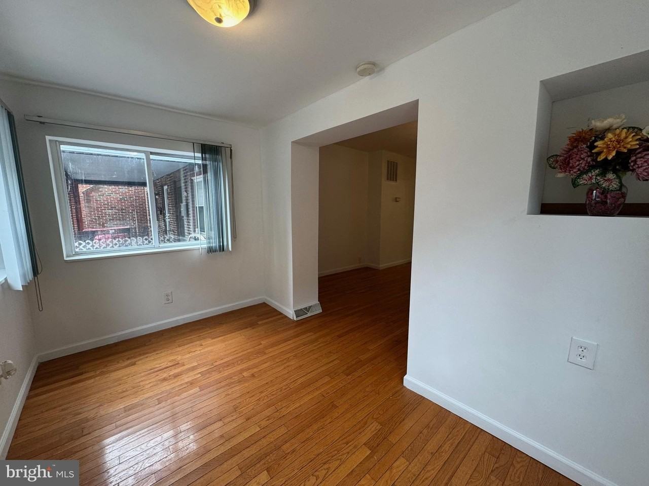 2707 S 9th St - Photo 6 of 19