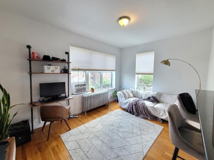 21432 43rd Ave - Photo 4 of 10