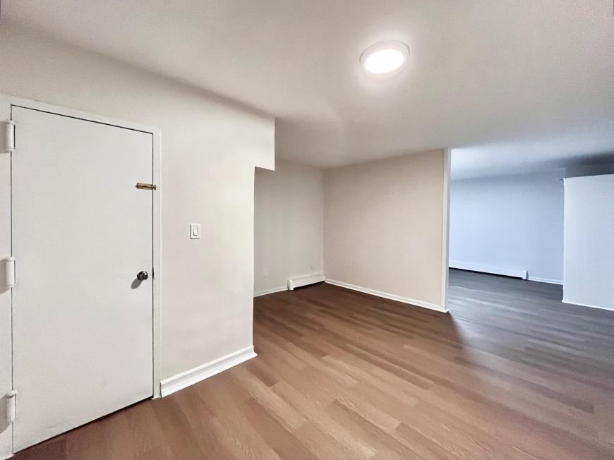 47 Cooper St - Photo 6 of 10