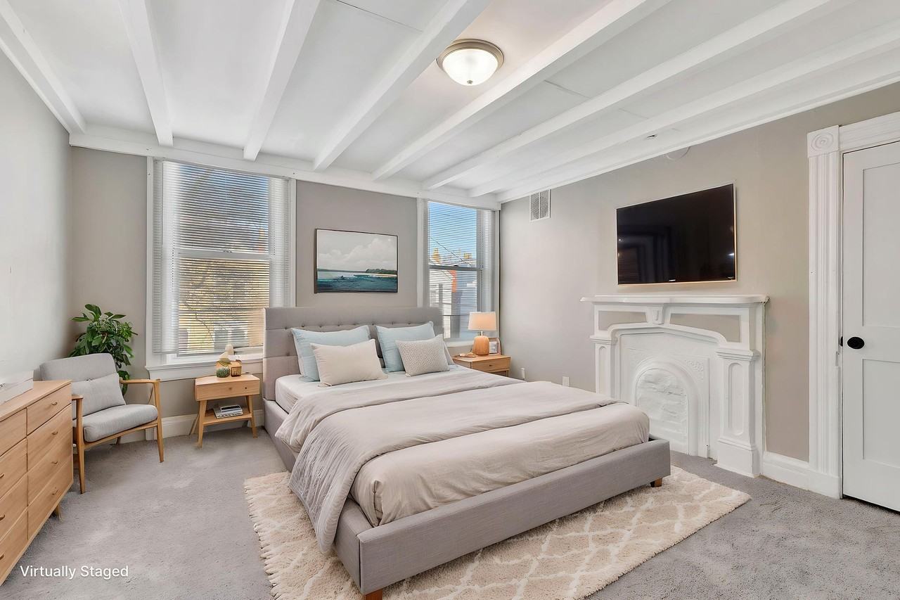 1410 Russell St #2 - Photo 5 of 34