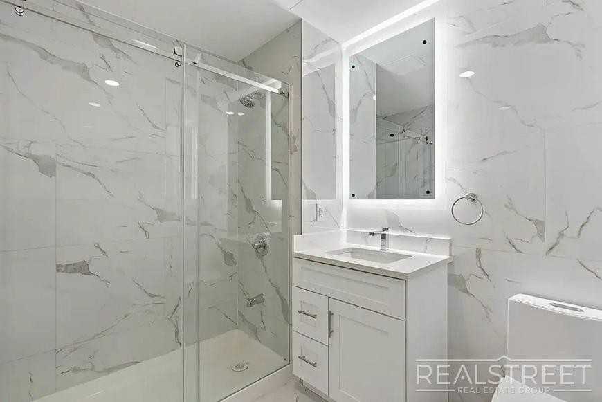 15002 Hillside Ave - Photo 6 of 10