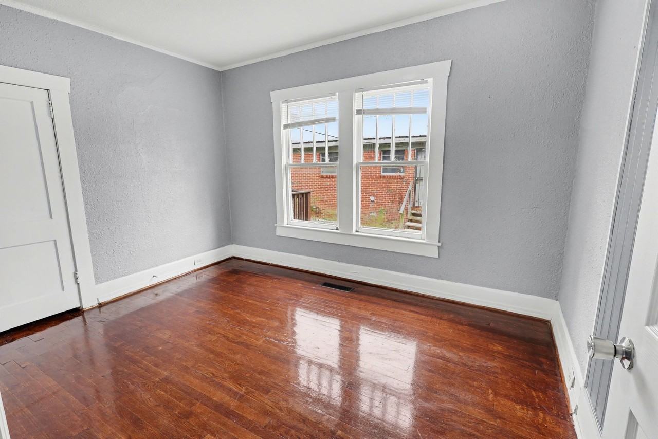 2335 20th Place Ensley #1 - Photo 3 of 11