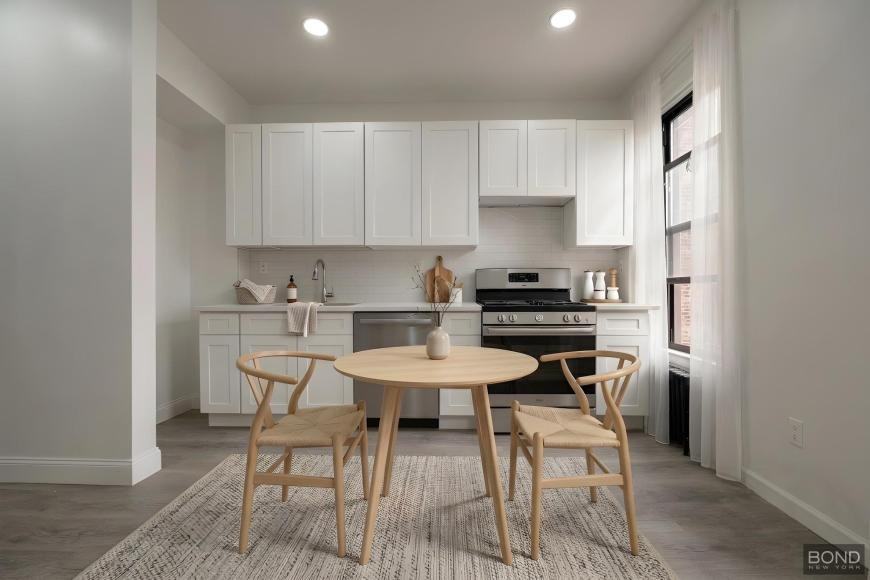 461 4th Ave - Photo 2 of 7