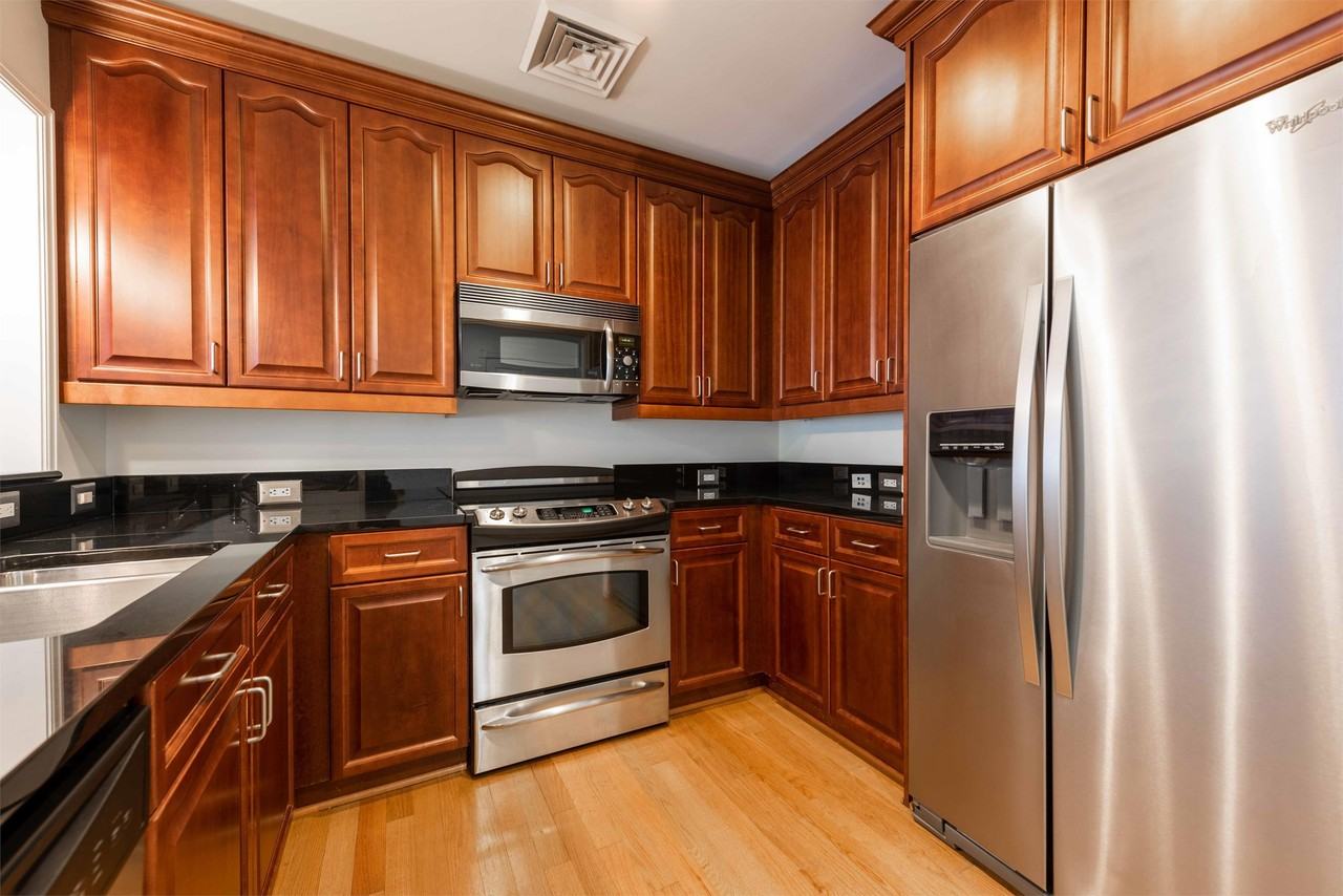 401 13th Street NE (DC) - Photo 4 of 19