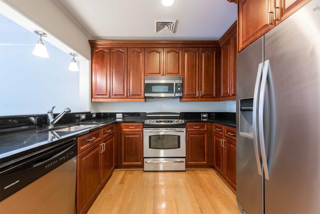 401 13th Street NE (DC) - Photo 5 of 19