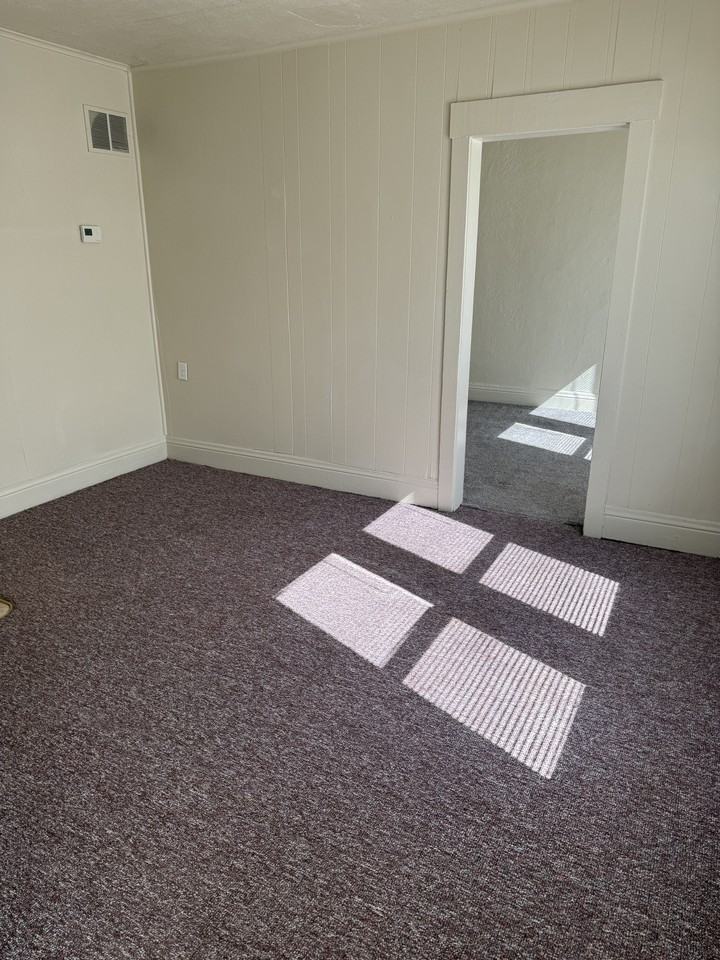 215 - S 2nd - Photo 3 of 6