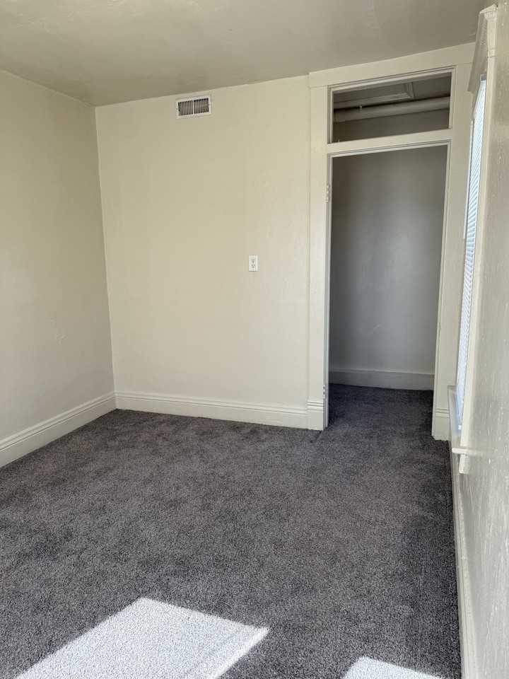 215 - S 2nd - Photo 5 of 6