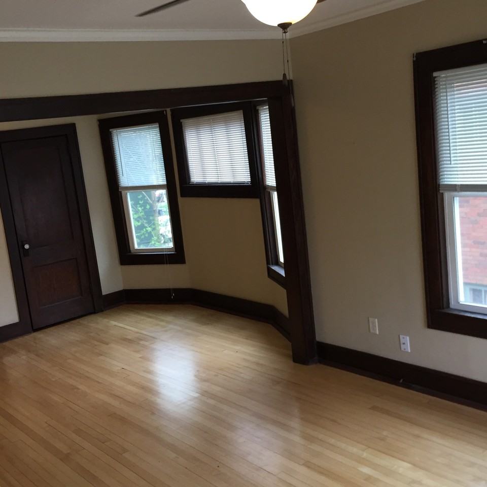 1521.5 N 19th St - Photo 2 of 10