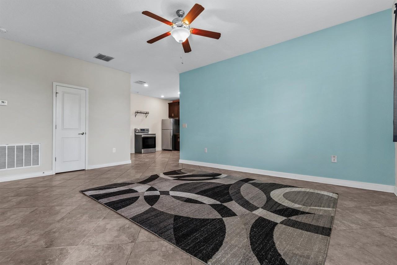 4569 Cortland Drive - Photo 3 of 20