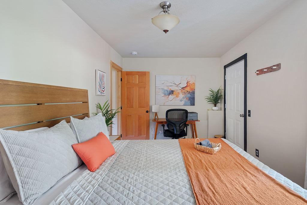 Nw Wilshire Ln - Photo 7 of 36