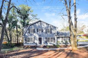featured image of 2949 Rockbridge Rd