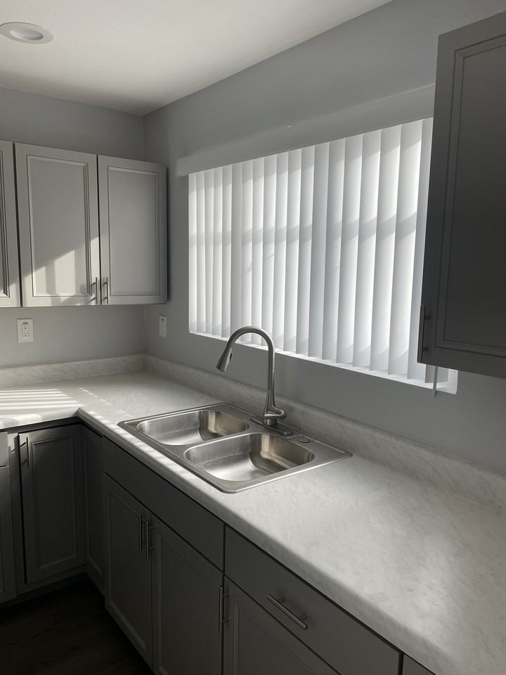 2309 N. 28th Street - Photo 4 of 11