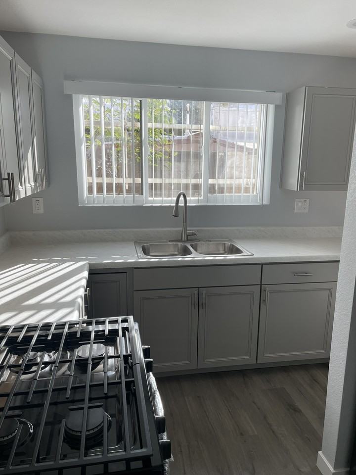 2309 N. 28th Street - Photo 5 of 11