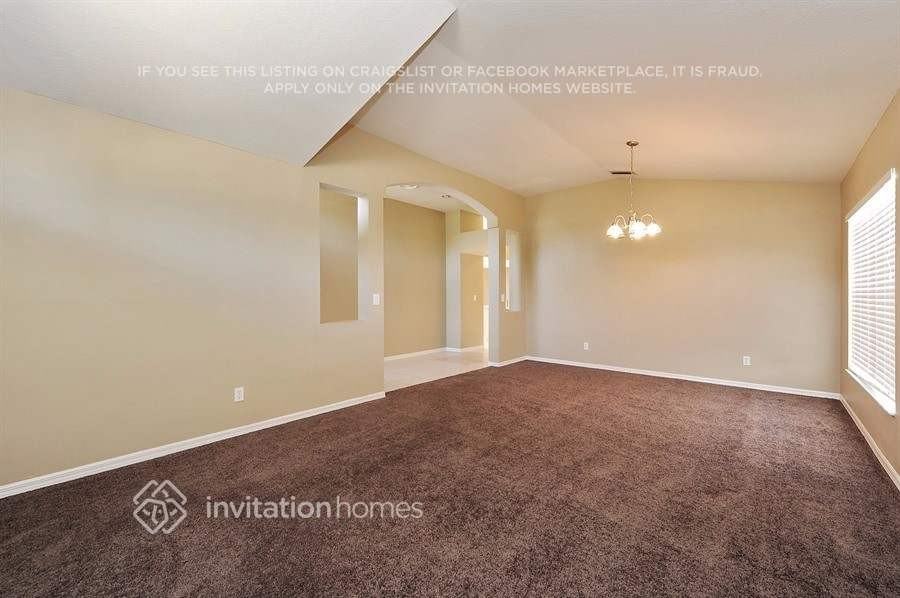 407 Sand Ridge Dr - Photo 6 of 21