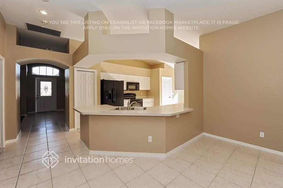 407 Sand Ridge Dr - Photo 7 of 21