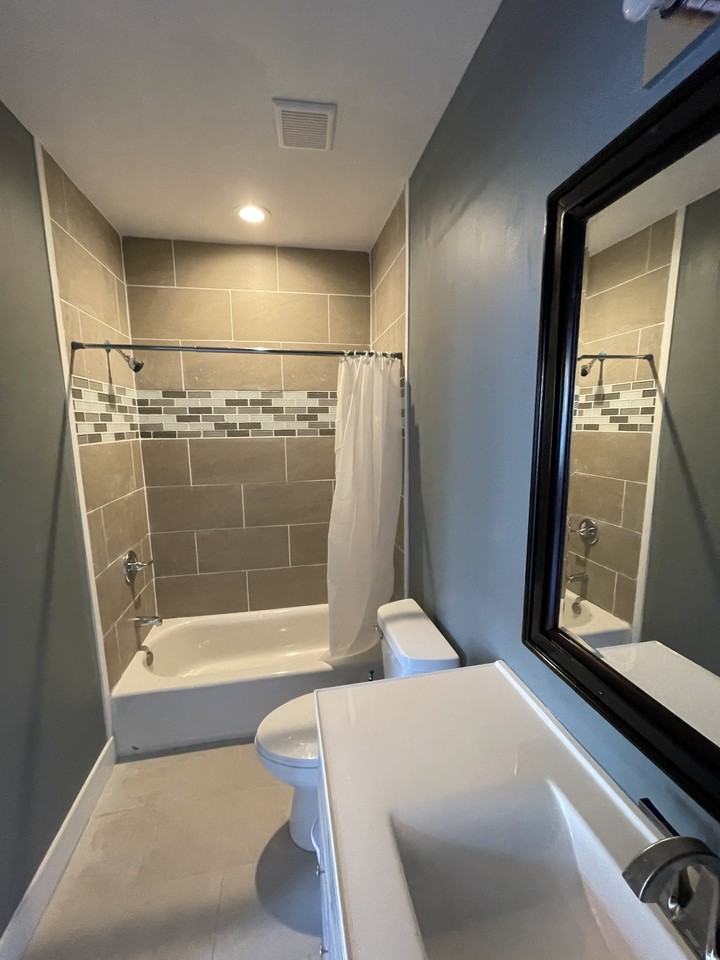 3434 Capitol - Photo 3 of 11