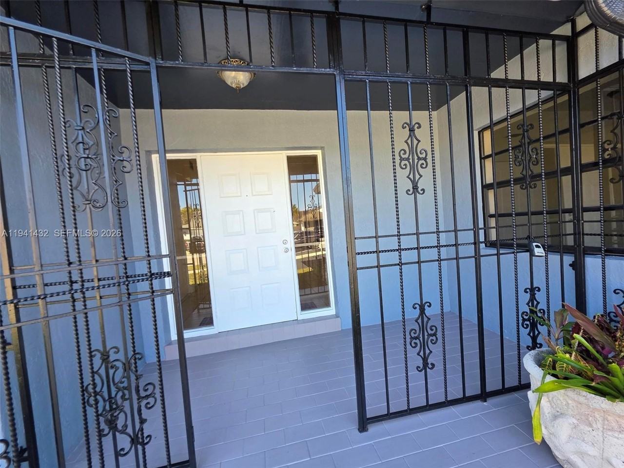 15238 Sw 58th Ter - Photo 6 of 38