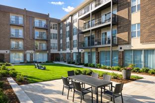 5202 Washington St #206 - Photo 1 of 1