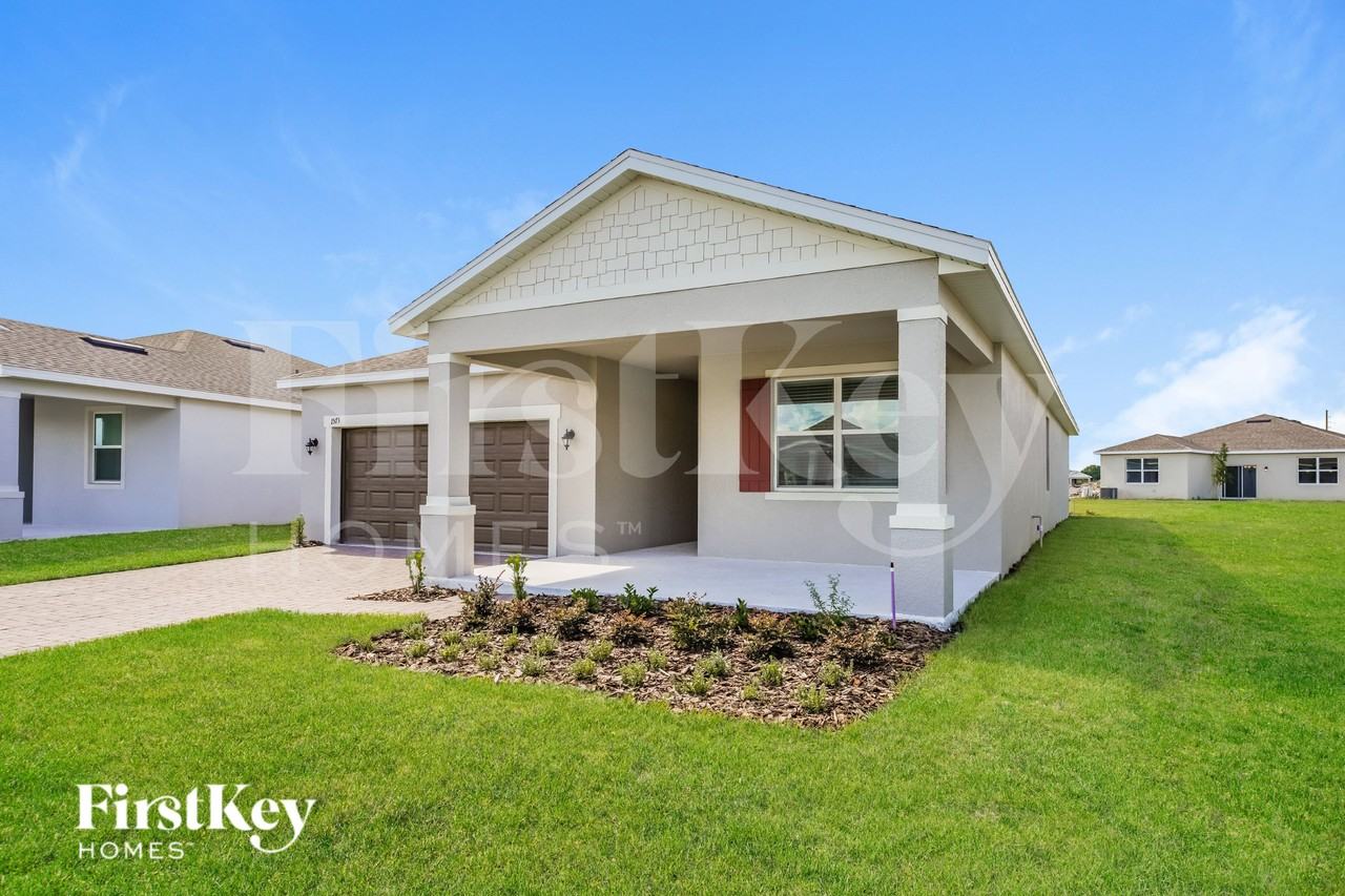 1573 Isleta Loop - Photo 2 of 16