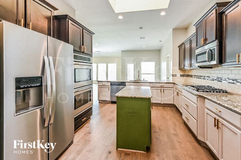 3711 Daintree Park Dr - Photo 6 of 15