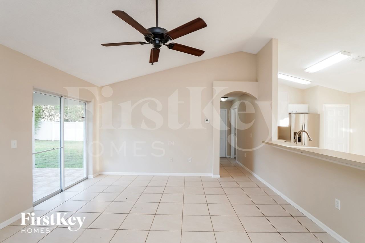 2418 Peace Cir - Photo 3 of 16