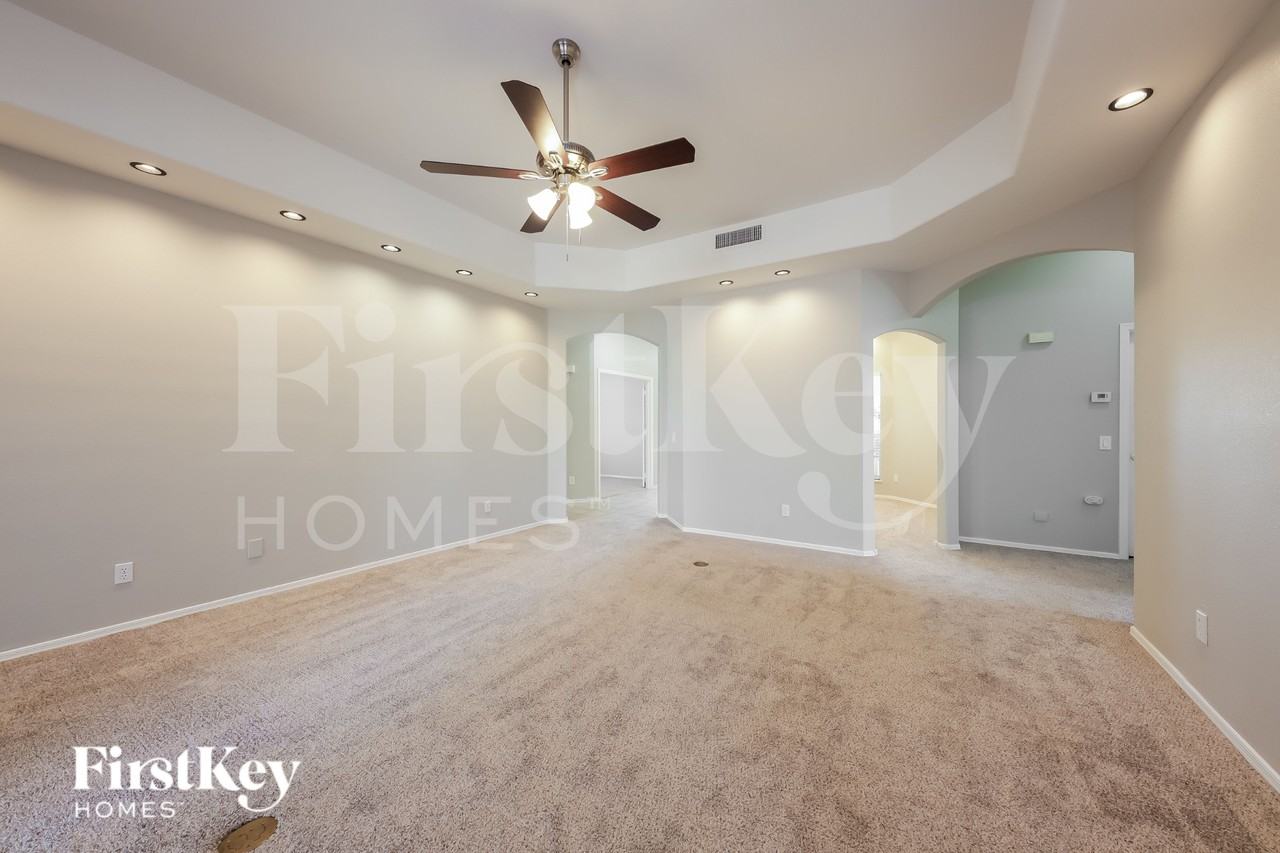 11554 W Mule Deer Ct - Photo 5 of 16