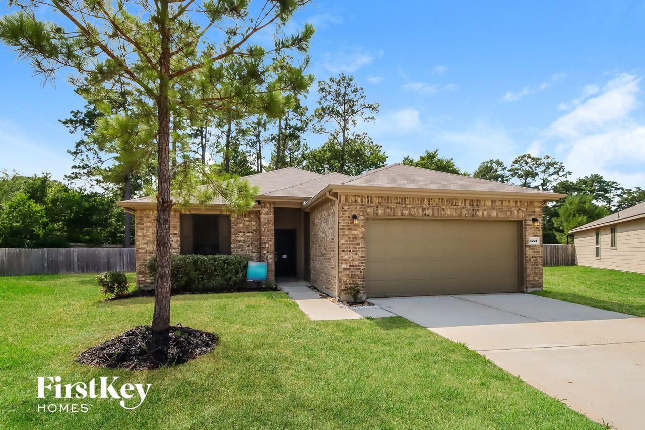 4221 Timberwood Ct - Photo 2 of 15