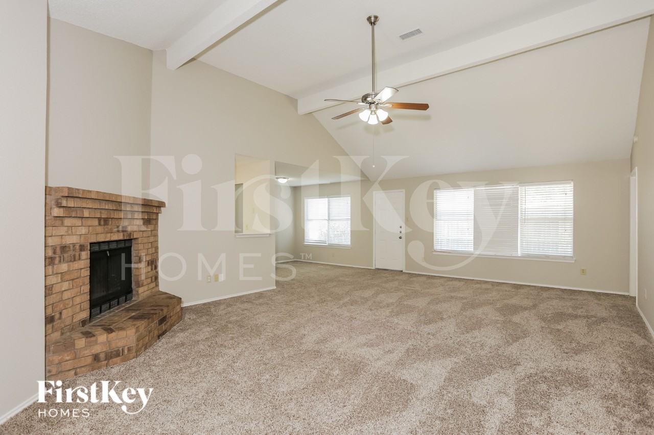 8345 Ohara Ln - Photo 4 of 17