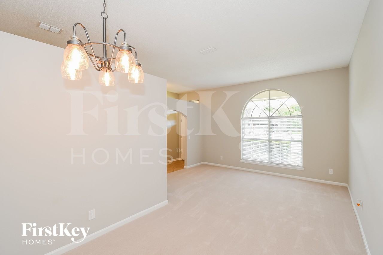 1917 Saint George Ct - Photo 5 of 18