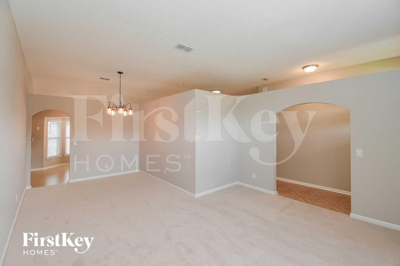 1917 Saint George Ct - Photo 7 of 18