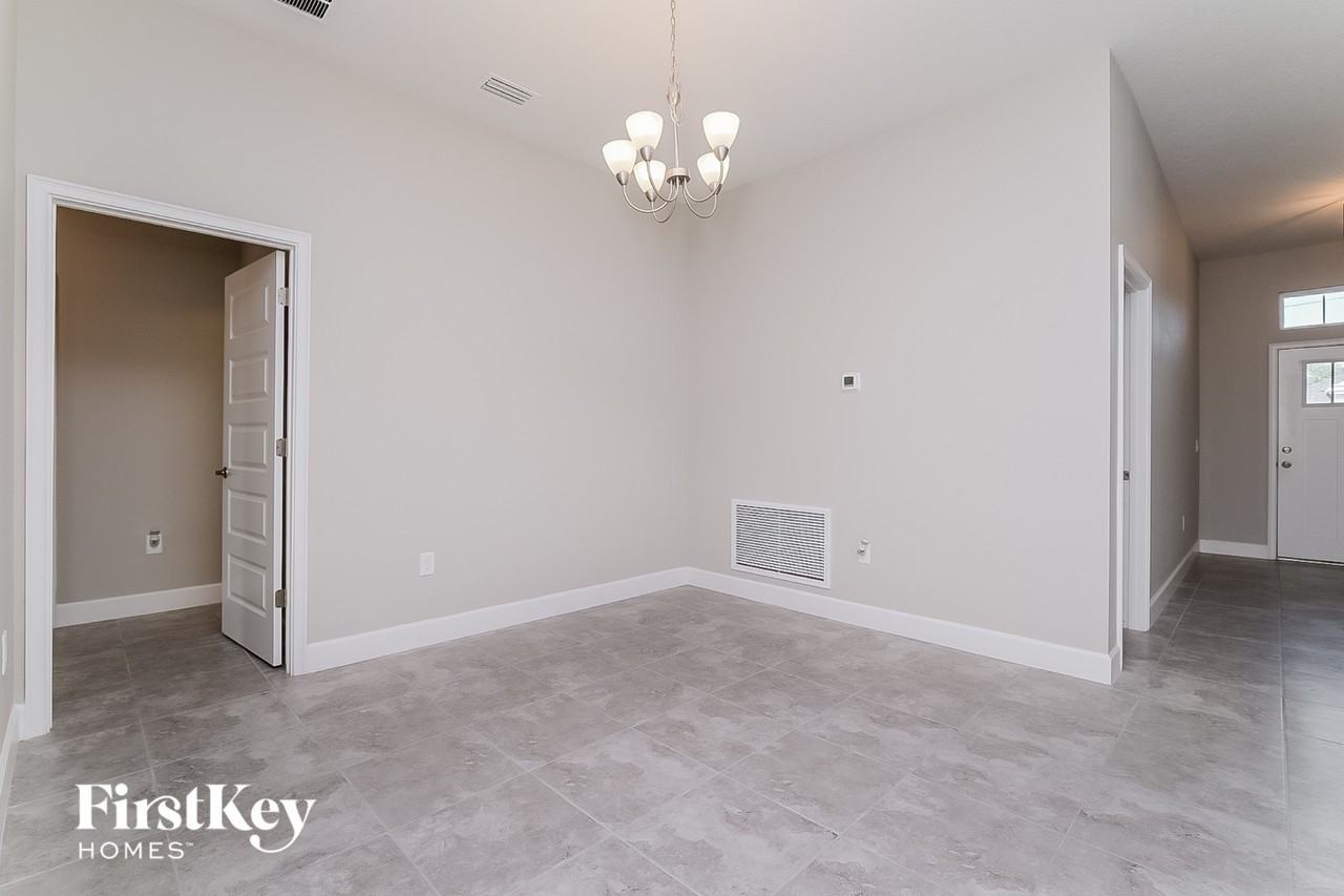 14428 Potterton Cir - Photo 4 of 15