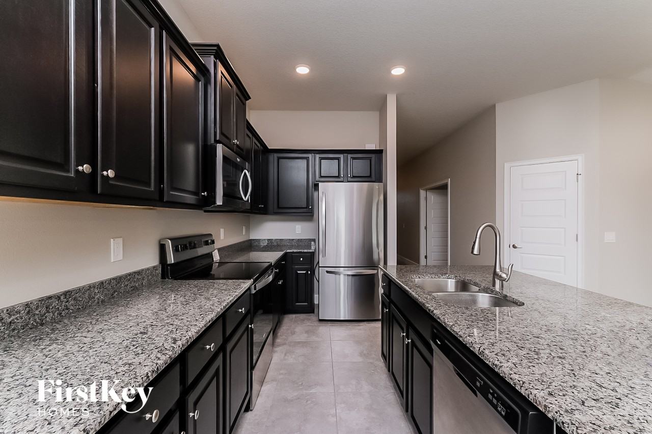 14428 Potterton Cir - Photo 5 of 15