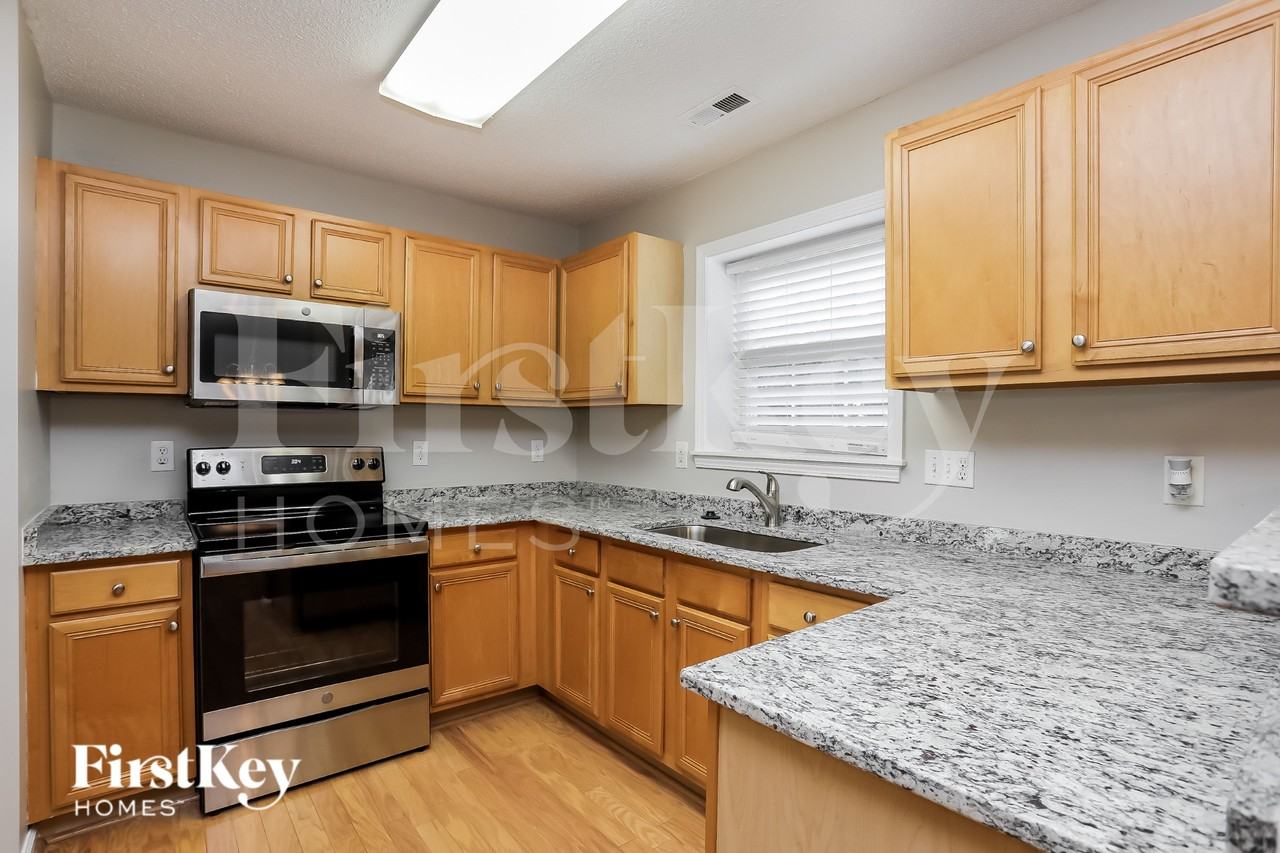 314 Winward Pointe Dr - Photo 7 of 15