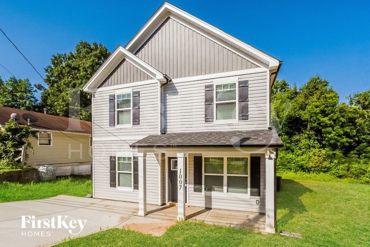 1007 W A St - Photo 3 of 15