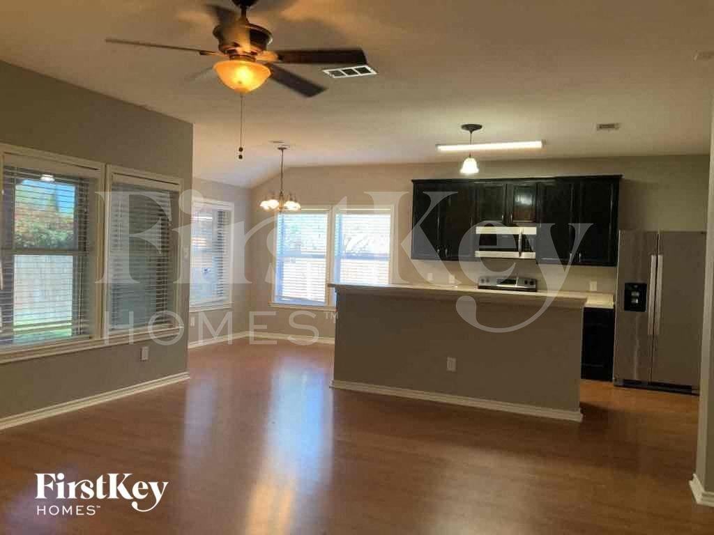 3512 Big Horn Trl - Photo 4 of 18