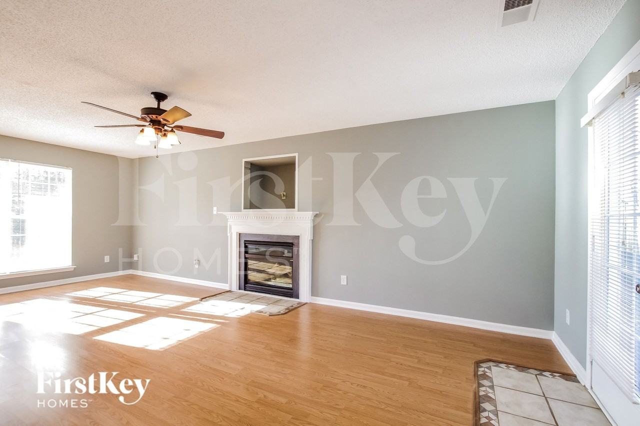 3226 Meadow Stone Ct - Photo 2 of 15