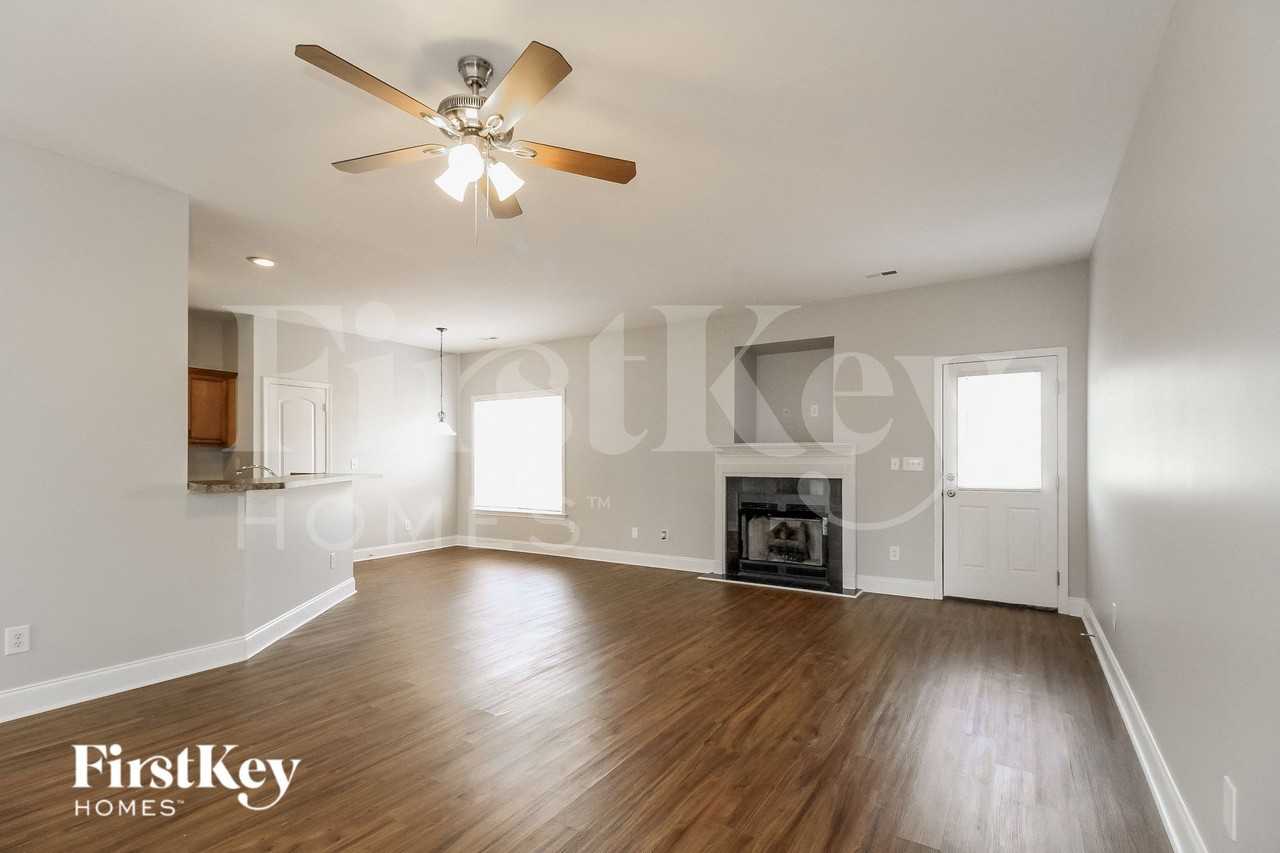 3117 Knoll Ridge Dr - Photo 4 of 15