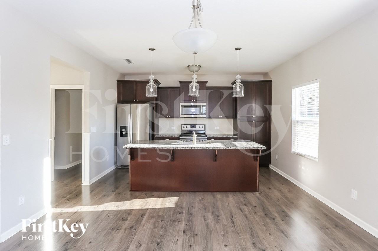 205 Whispering Hills Dr - Photo 6 of 15