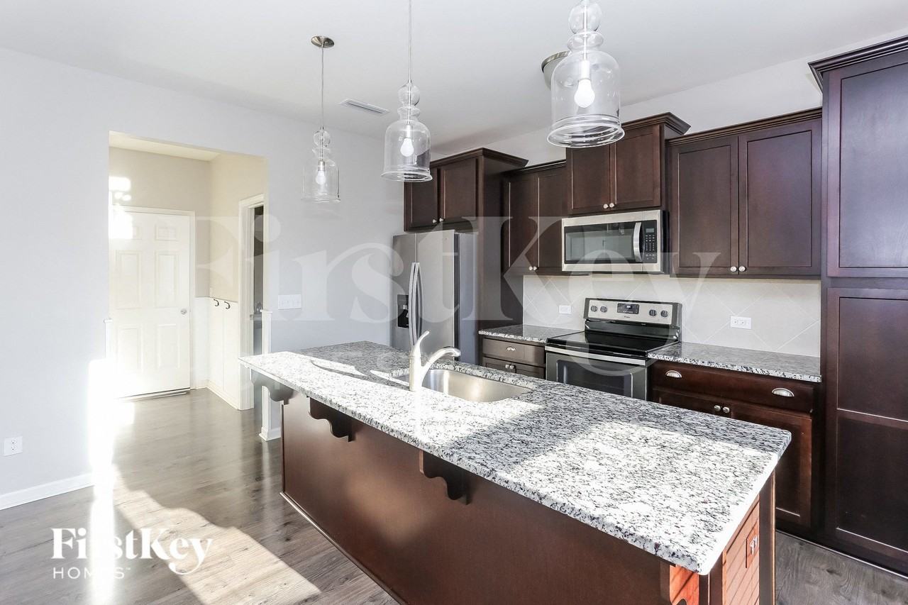 205 Whispering Hills Dr - Photo 7 of 15