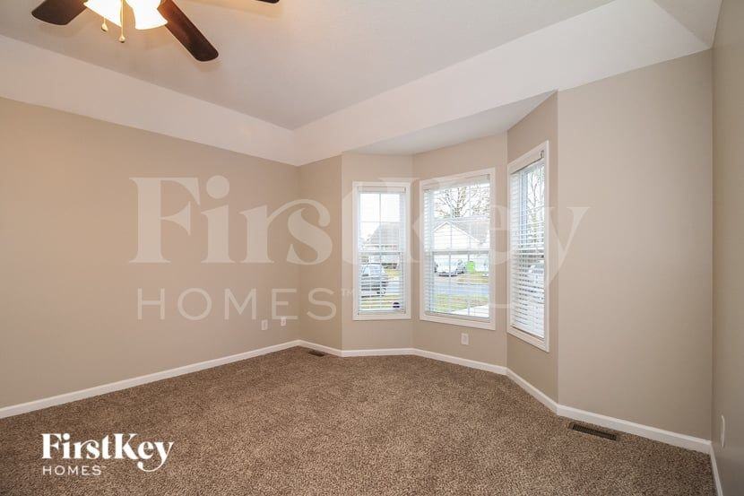 4625 Beckel Ct - Photo 4 of 15