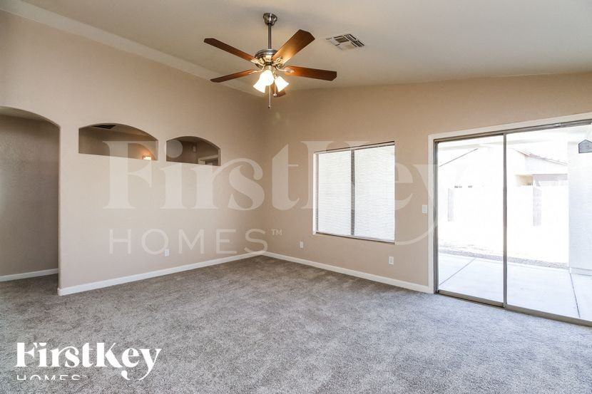 930 E Nardini St - Photo 6 of 15