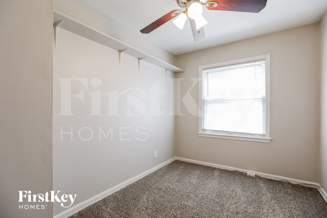 8855 E 59th St - Photo 7 of 15