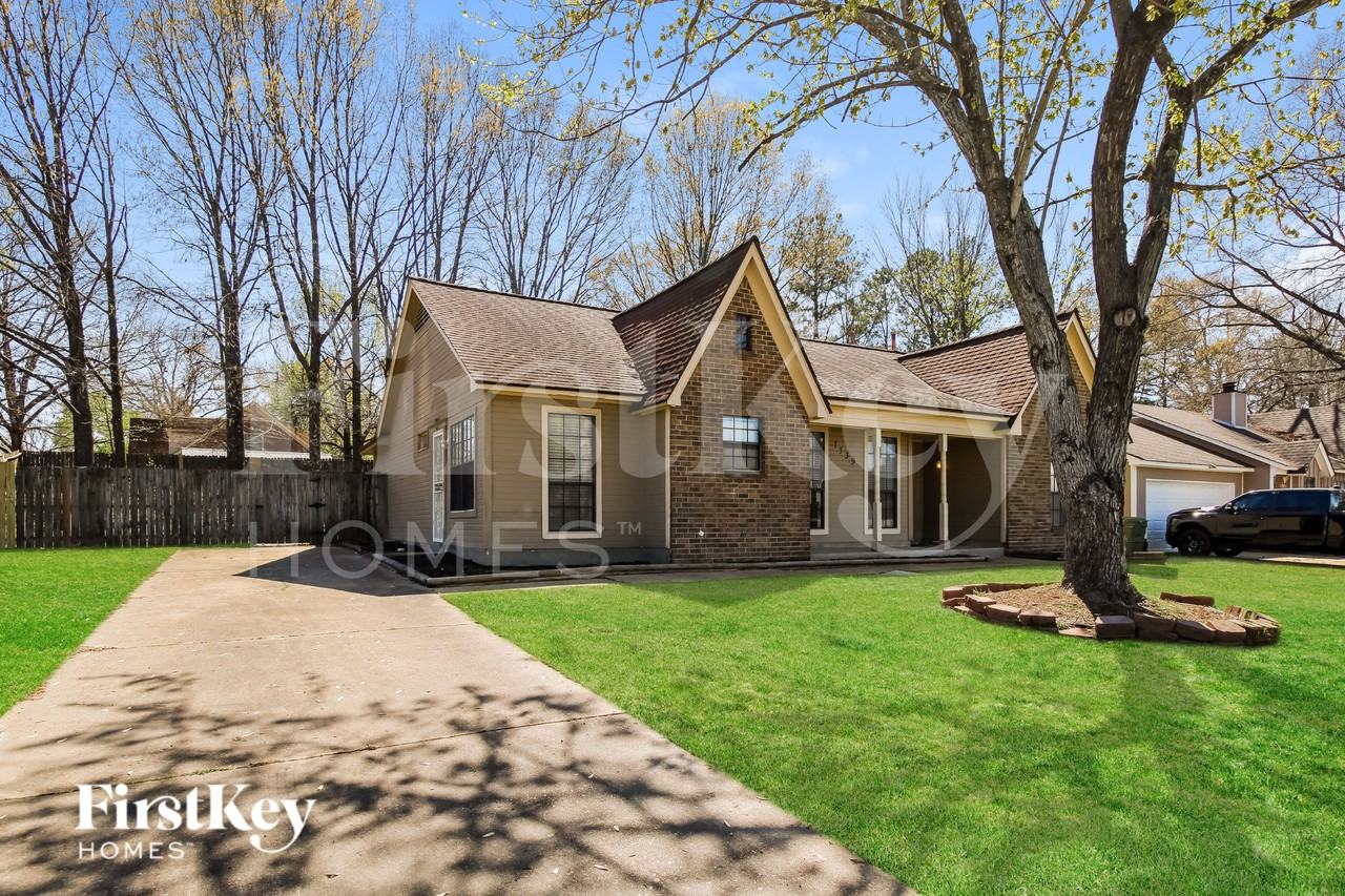 7339 Eggleston Rd - Photo 2 of 16