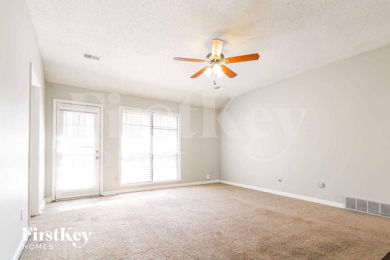 7339 Eggleston Rd - Photo 3 of 16