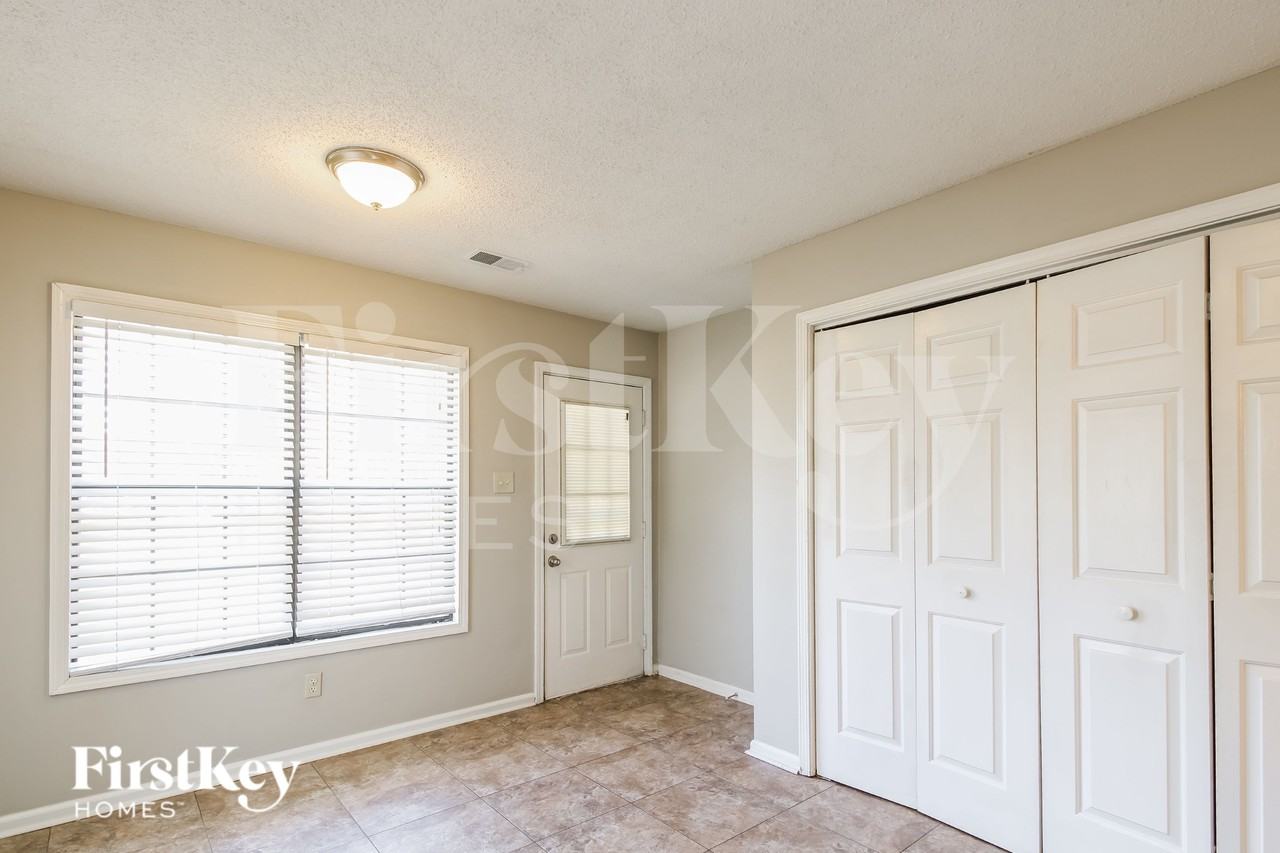 7339 Eggleston Rd - Photo 6 of 16