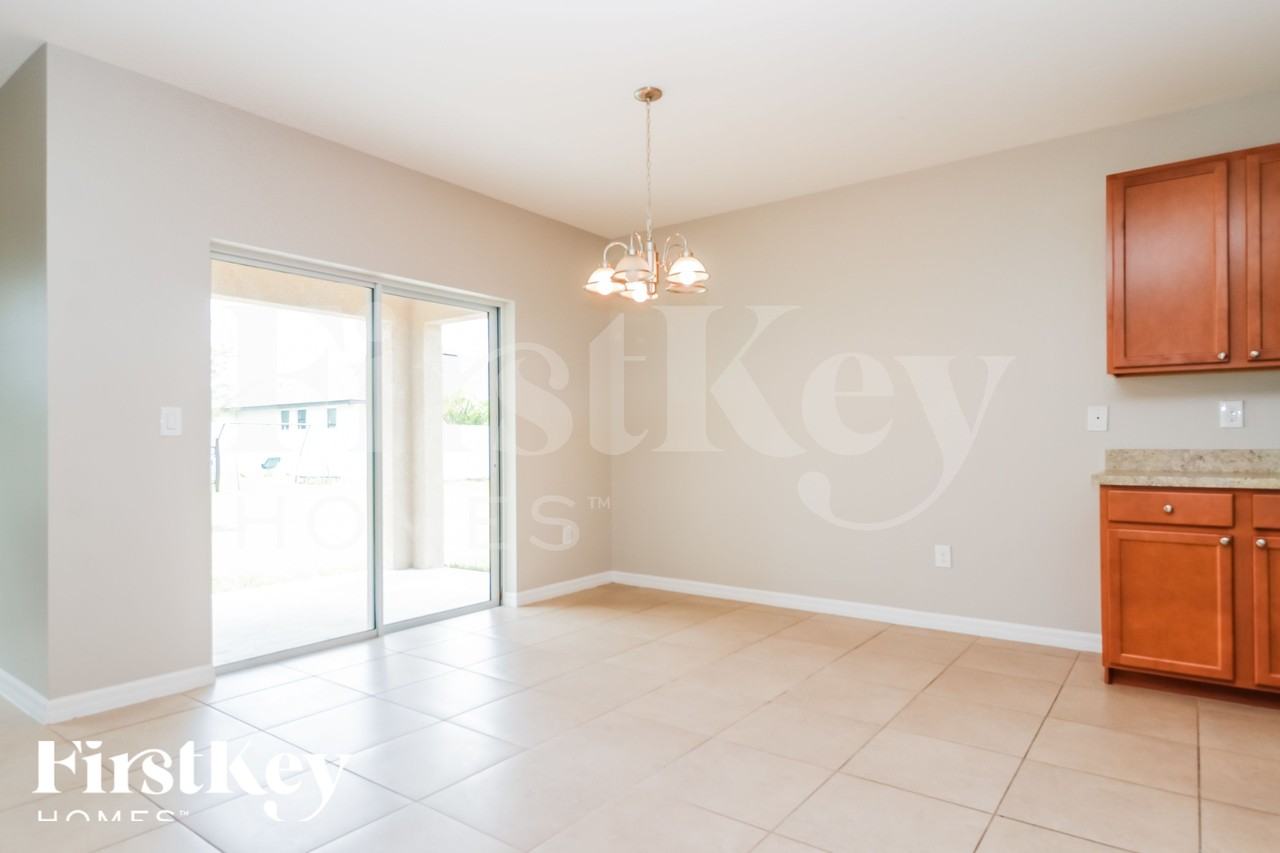 710 Sw 12th St - Photo 6 of 16