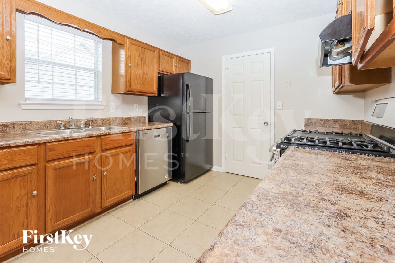 5901 Green Meadow Way - Photo 7 of 15