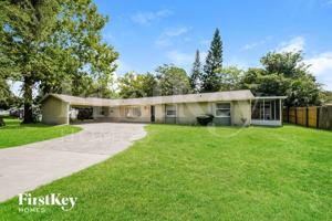 featured image of 3208 Lake Saxon Dr