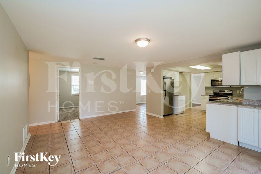 3208 Lake Saxon Dr - Photo 6 of 16