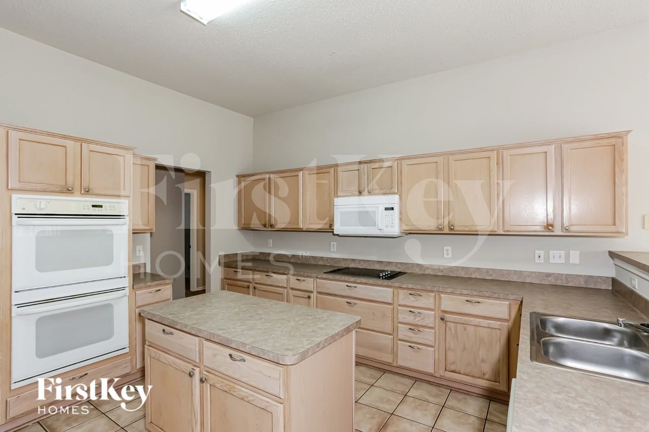 312 Camp Creek Dr - Photo 6 of 16